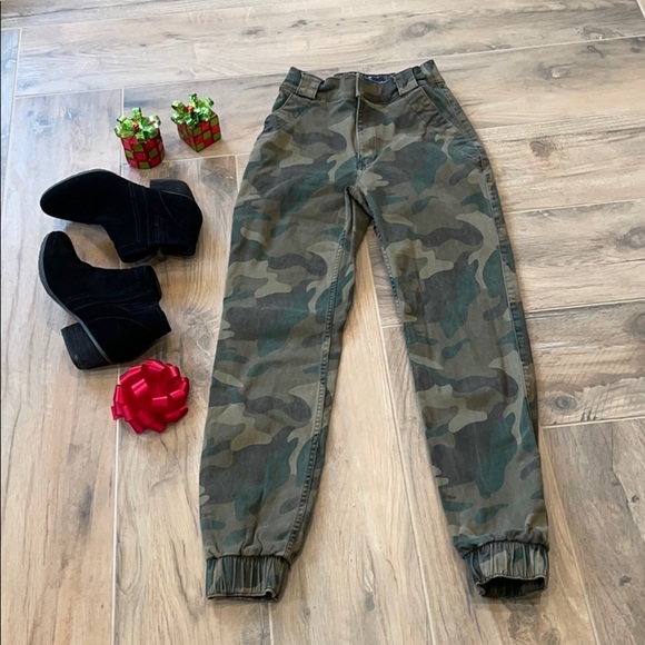 Blondo Noa Waterproof Booties - Picture 2 of 5